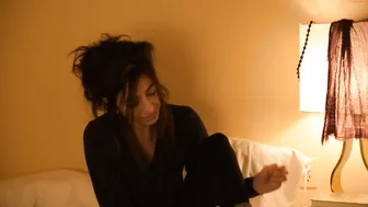 lizmreow Busty confused