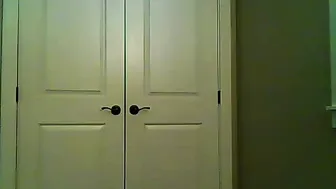 hot_milfy_mom crazy bitch furiously masturbating cunt