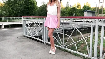 onlyfans elvyshine @elvyshinelatex Couple of blondes