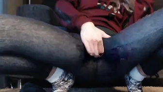 onlyfans elise aka siswet19  shy doll fucks pussy with dildos