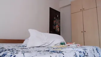 anab_frank shy young lady fingering sex toys