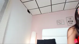 lilicarter_ took off her dress