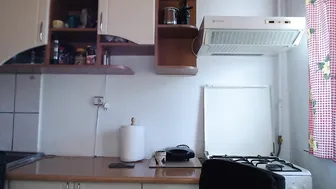 hotass01 jerking on a chair