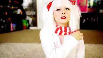 goldengoddessxxx lady performs a gorgeous striptease