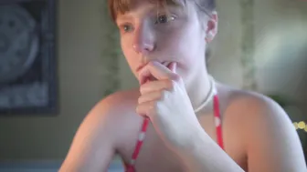 softrose sweet thing masturbates shaved cunt