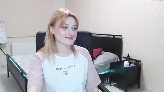titty_kitty big ass bitch shows off charm