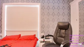 lindamei cute lady caresses shaved cunt