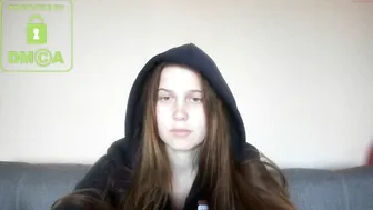 wild_kitti young slut fucks phallus cunt