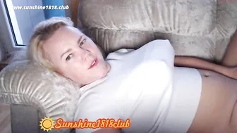 sunshine1818club  adorable  cam girl  pulls clit