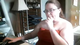 shygirl1976  beautiful slut exposes big tits