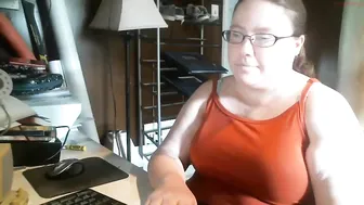 shygirl1976  young trash masturbates shaved pussy