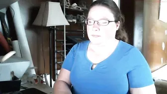 shygirl1976  hot babe gently jerks pussy