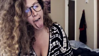 roxyrolla  dark-skinned females jerk off the vagina