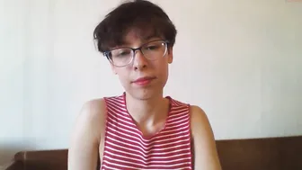 summer_nextdoor  slut shows his designed holes