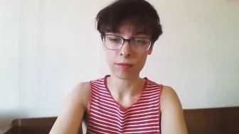 summer_nextdoor  slut shows his designed holes
