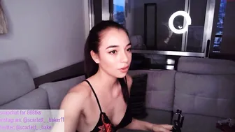 scarlett__baker  sweet blondie fucks with a toy