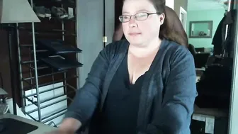 shygirl1976  wicked girl fingers her shaved holes