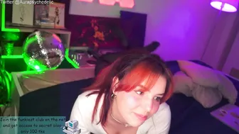 psychedelicariaa  chick eagerly absorbs dildo