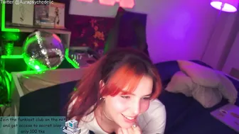 psychedelicariaa  chick eagerly absorbs dildo