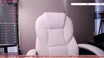 linda_blue  incredible shows off gorgeous boobs