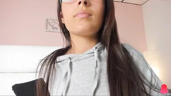 lilicarter_  gets an orgasm