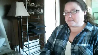 shygirl1976  shows her sweet holes