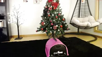 surfergirl121  wicked girl fingers her shaved holes