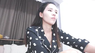 lovely_dia  shy bitch masturbates recklessly pussy