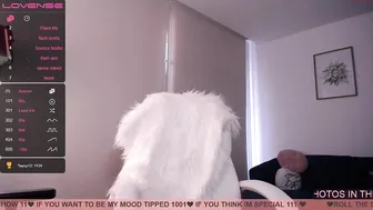 linda_blue  cumming heavily