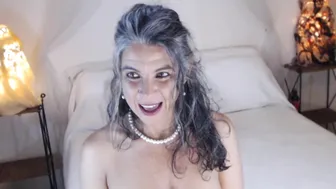milf_ette  Pretty brunette