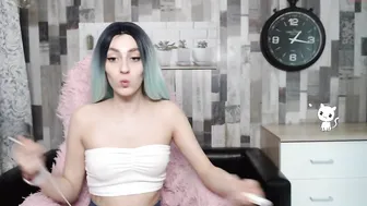 miss_lisa_  Red-haired Confused