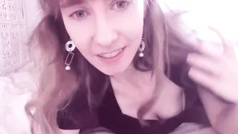 hey_gem  amazing slut pulls vaginal opening