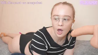 fleamx  Sexy brunette