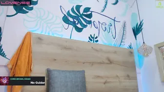 lily_baudinx  Lacy brunette