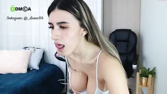 charlotte114  tanned lady fucks her friend