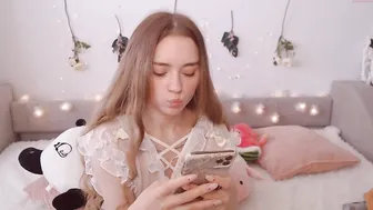 honey_devildoll  beautiful chick fucked with sex toys