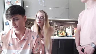 green_cryst  Whore in