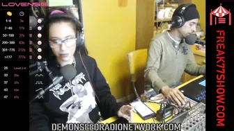 freak7  in black stockings jerks off