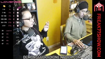 freak7  in black stockings jerks off