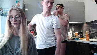 green_cryst  sweet girl playing with dildos