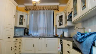 tunderose  juicy slut fucks pussy with phallus