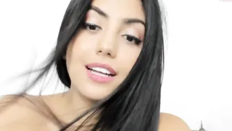 aishwaryarai  harlot posing in pantyhose