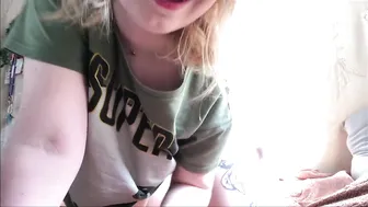 shinysugar  seductive babe fucks both holes
