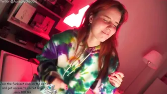 psychedelicariaa  mature confused jerks off shaggy pussy