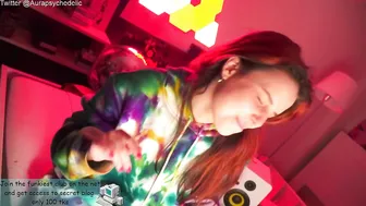 psychedelicariaa  mature confused jerks off shaggy pussy