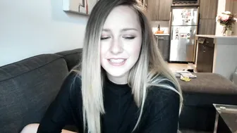 texasthicc  shy young lady caresses anus