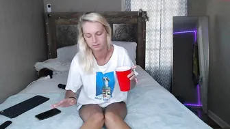 stonedbarbiexxx  Cute whore