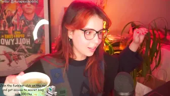 psychedelicariaa  hot female fucks herself in the anus