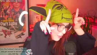 psychedelicariaa  hot female fucks herself in the anus