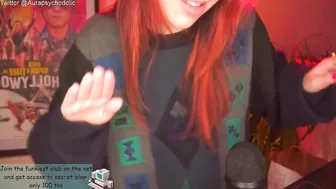 psychedelicariaa  hot female fucks herself in the anus